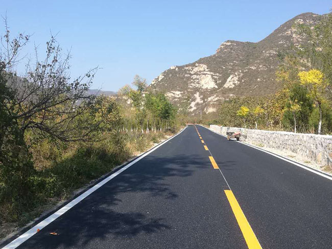 云中閣道路熱熔標(biāo)線